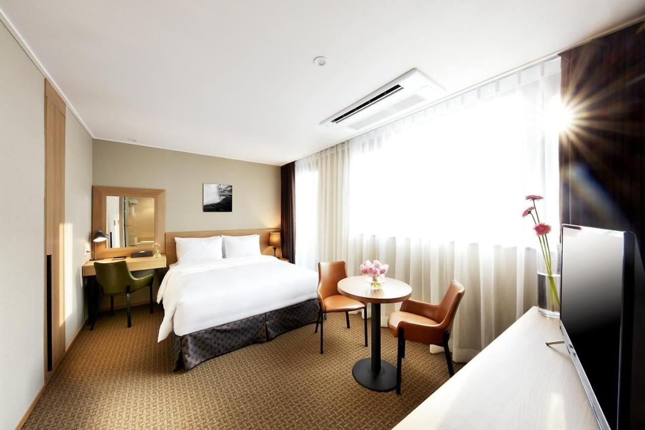 Golden Harbor Hotel Pyeongtaek Exteriör bild